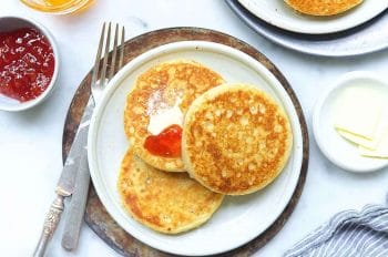 Sourdough crumpets (King Arthur Flour)