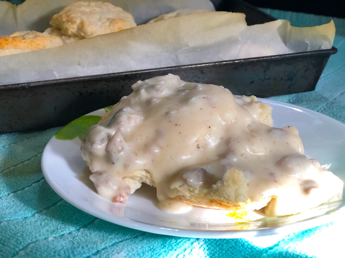 How to Make Sausage Gravy and Biscuits | Sausage Gravy Recipe 1 Sausage Gravy