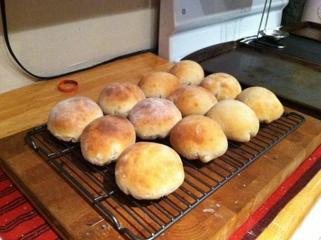 Super Fast Hamburger Buns - "40 Minute Hamburger Buns" are also great as dinner rolls! Delicious! 1 40 minute hamburger buns