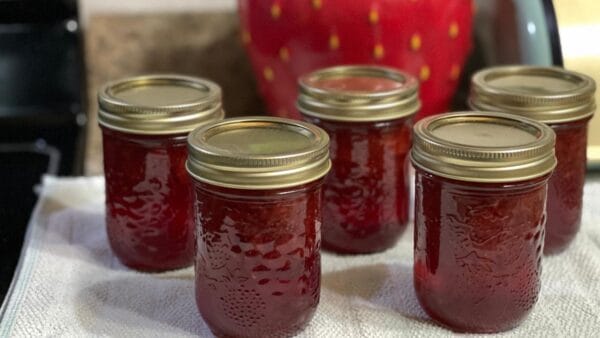 Easy Old Fashioned Strawberry Jam